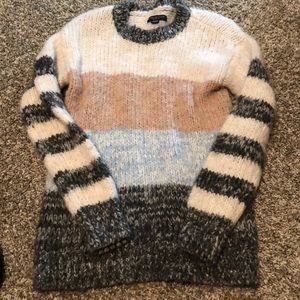 Beautiful striped sweater!